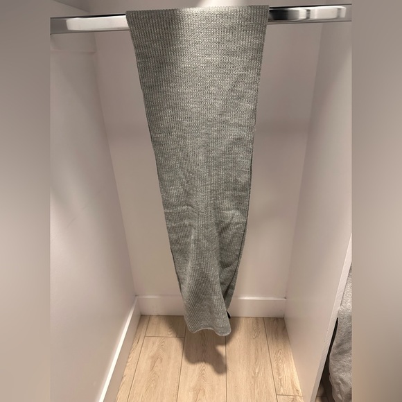 Scarf - Picture 1 of 1